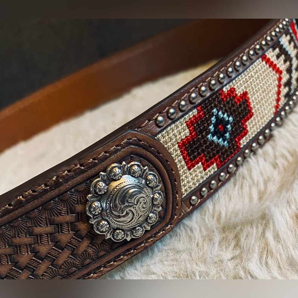 NWT Ariat Mens Aztec Beaded Belt -A1033297 - Picture 8 of 14